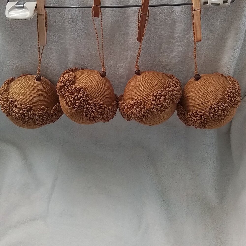 Decorative acorns for hanging